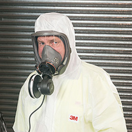 Ochrona pracowników podczas usuwania azbestu