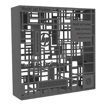 The hinge was printed in one and can be moved. It shows how the HP MJF technology can print functional and moving parts thanks to the multi-agent process.