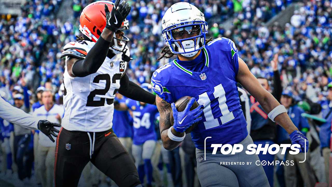 Top Shots Of The Seahawks Throwback Uniforms