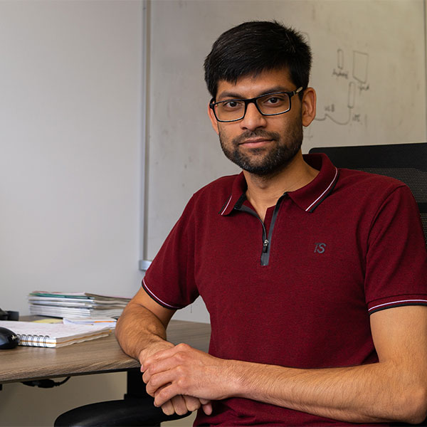 Rahul Chatterjee headshot.