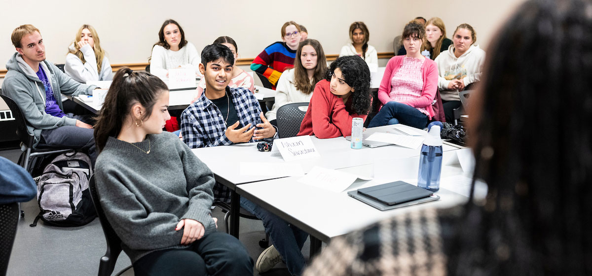 Students discuss during Advancing Public Policy in a Divided America course. 