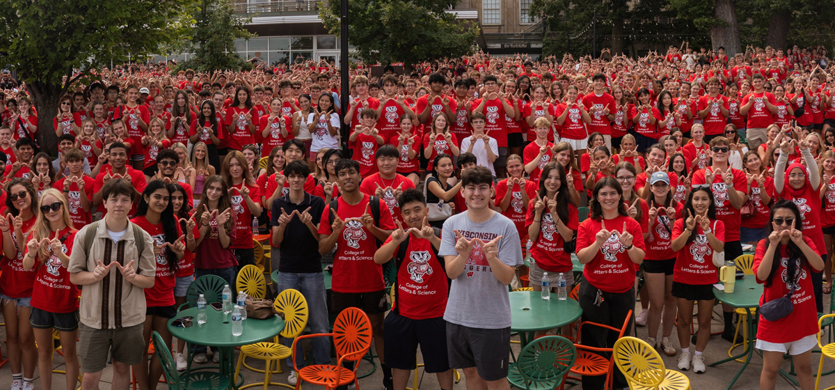 Panoramic view of over 1773 new L&S Students at Memorial Union Terrace.